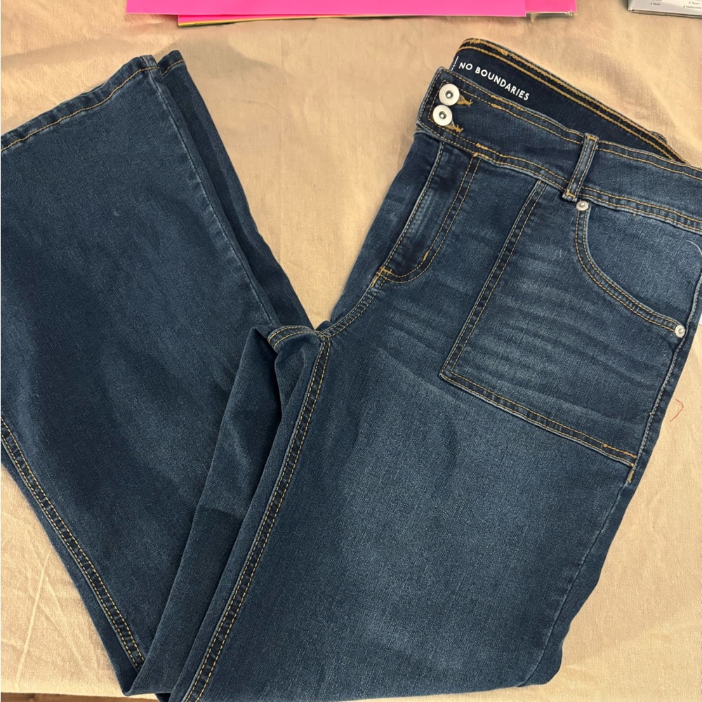 No Boundaries Women's Deep Indigo Straight Leg Jeans